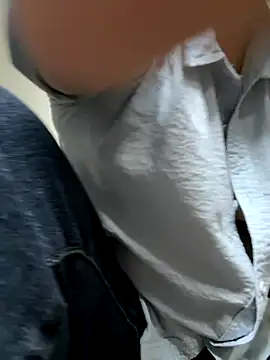 Snapshot of kem_2000 chatting on 10.15.25 kem 2000 online show from 10.15.25