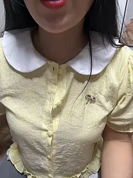 Snapshot of kem_2000 chatting on 10.16.25 kem 2000 online show from 10.16.25