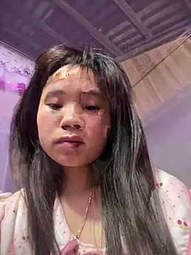 Snapshot of Ngoc-bbi chatting on 04.25.26 Ngoc-bbi online show from 04.25.26