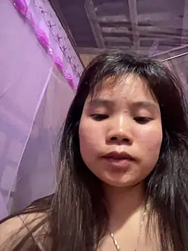 Snapshot of Ngoc-bbi chatting on 05.18.26 Ngoc-bbi online show from 05.18.26