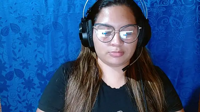 coco curvy online show from 10.13.25