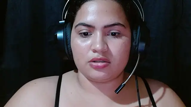 coco curvy online show from 04.17.26