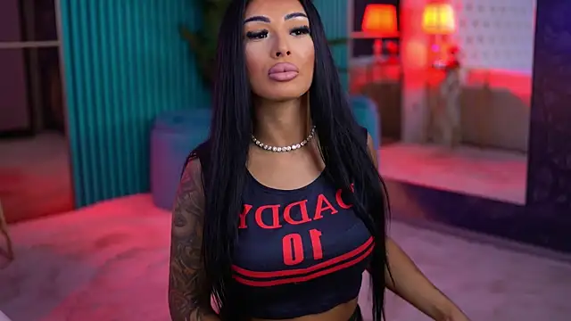 ArabellaPosh online show from 10.15.25