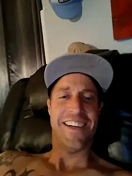 Snapshot of jakestatefarm217 chatting on 10.29.25 jakestatefarm217 online show from 10.29.25