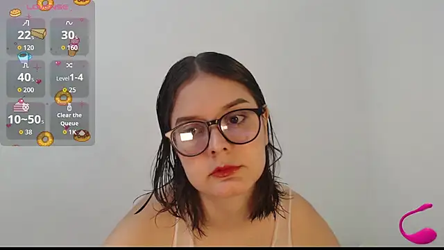 MadieLorez online show from 09.11.25