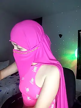 Snapshot of Eyad__H chatting on 11.04.25 Eyad H online show from 11.04.25