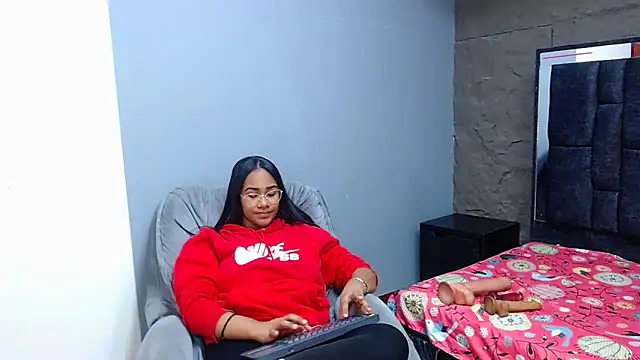 Snapshot of sanabeltits202cl chatting on 10.08.25 sanabeltits202cl online show from 10.08.25