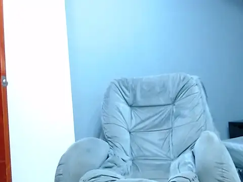 Snapshot of sanabeltits202cl chatting on 10.20.25 sanabeltits202cl online show from 10.20.25