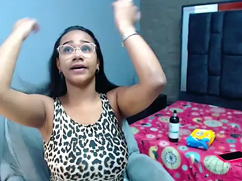 Snapshot of sanabeltits202cl chatting on 10.21.25 sanabeltits202cl online show from 10.21.25