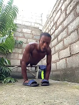 Makemecum634941 online show from 10.25.25