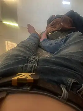 letruong6879 online show from 04.06.26