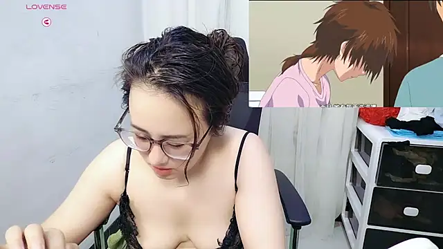 YY-Felicia online show from 09.24.25