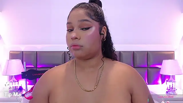 LennaEvans online show from 10.24.25