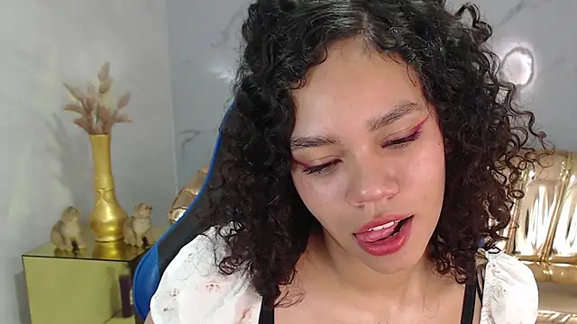 Canela s1 online show from 10.17.25