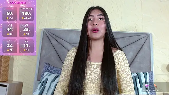 luna maisonn online show from 06.08.26