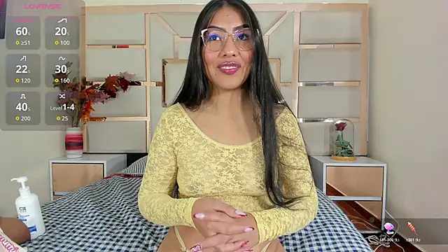 luna maisonn online show from 06.27.26