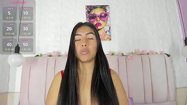 luna maisonn online show from 07.09.26