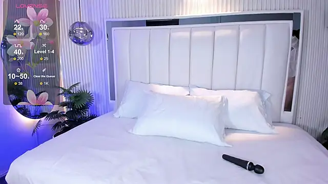 MariathLittle online show from 11.14.25