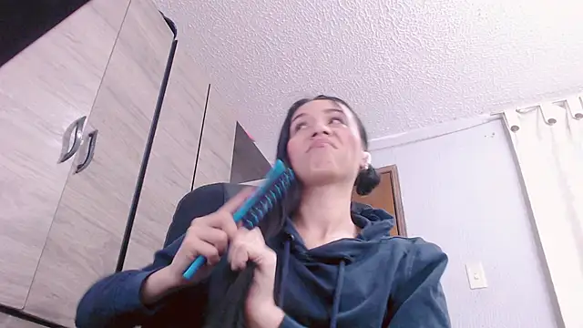 scarlett vonrose online show from 10.03.25