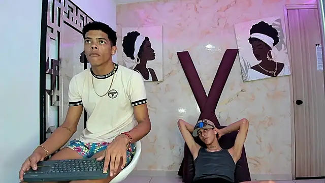 PRETTY FEM online show from 02.03.26