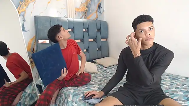 PRETTY FEM online show from 04.10.26