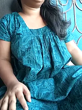 Snapshot of Aaradhya_Sharma chatting on 10.21.25 Aaradhya Sharma online show from 10.21.25