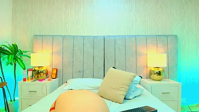 Victoria 606 online show from 12.19.25