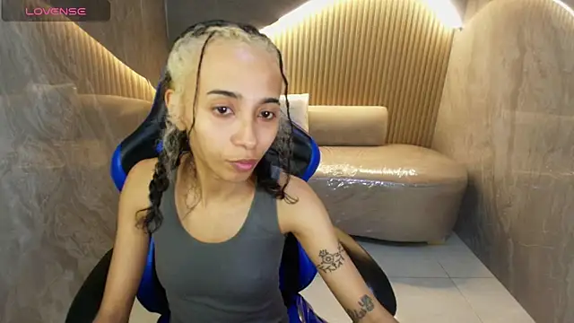 Agnis ink r online show from 10.08.25