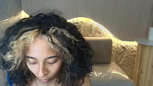 Agnis ink r online show from 10.27.25