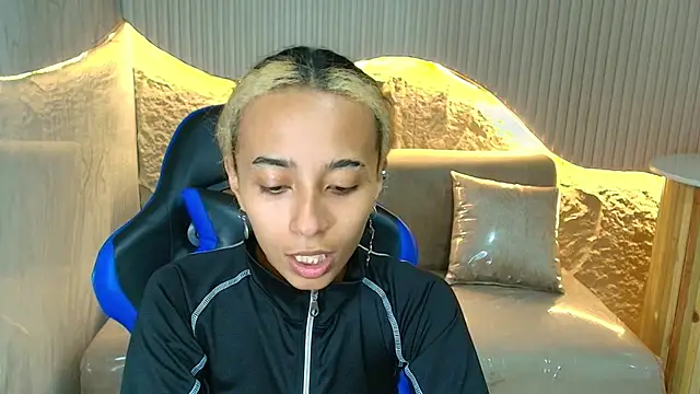 Agnis ink r online show from 11.12.25