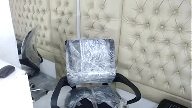 Snapshot of JessicaHott01 chatting on 02.08.26 JessicaHott01 online show from 02.08.26