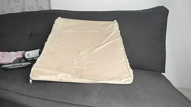 Snapshot of mila_dash chatting on 10.11.25 mila dash online show from 10.11.25