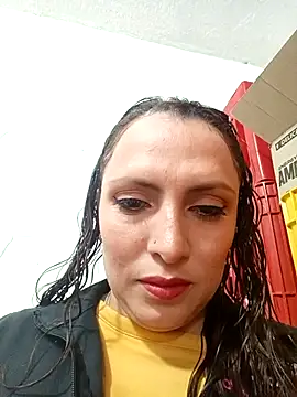 Snapshot of VERONICA__03 chatting on 09.18.25 VERONICA 03 online show from 09.18.25