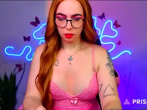 Snapshot of VIckSexyDoll chatting on 10.07.25 VIckSexyDoll online show from 10.07.25