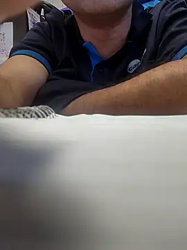 Snapshot of anggllaaa chatting on 10.15.25 anggllaaa online show from 10.15.25