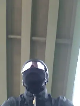 Snapshot of anggllaaa chatting on 10.25.25 anggllaaa online show from 10.25.25