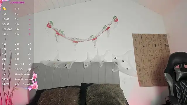 SoffiRousee online show from 10.30.25