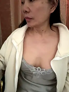 xiiuuff18 online show from 11.01.25