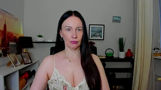 Velvet Jasmine online show from 10.22.25