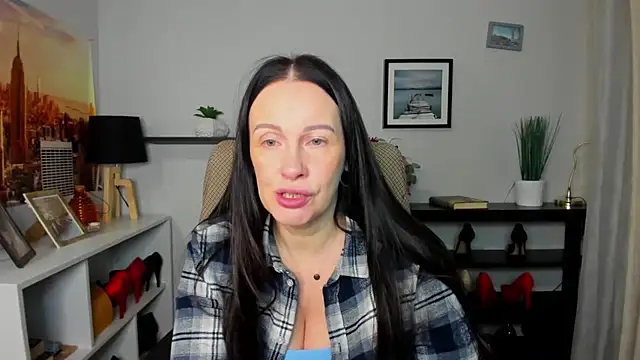 Velvet Jasmine online show from 12.18.25