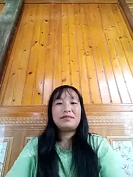 miss-su online show from 10.10.25