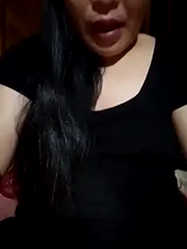 Snapshot of miss-su chatting on 06.27.26 miss-su online show from 06.27.26