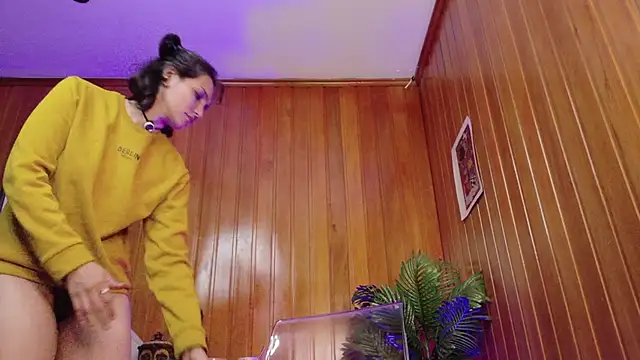 Zafiro Gem  online show from 02.08.26