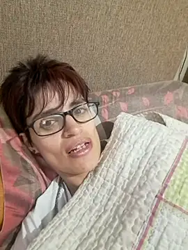 Snapshot of culitobosterook chatting on 10.18.25 culitobosterook online show from 10.18.25