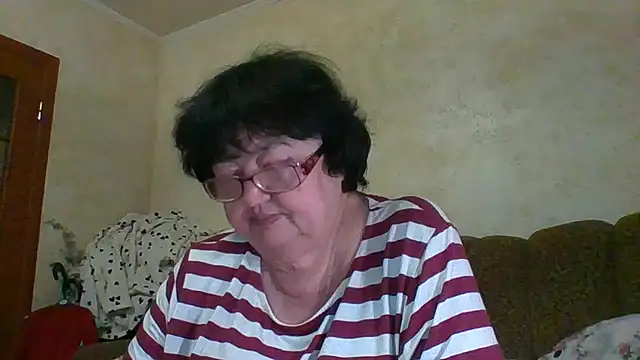 MilaSky5303 online show from 11.14.25