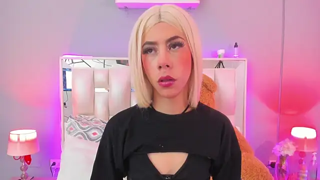 Snapshot of Darlyn_tenderhot__ chatting on 10.12.25 Darlyn tenderhot online show from 10.12.25