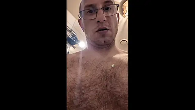 Snapshot of MC353535 chatting on 05.22.26 MC353535 online show from 05.22.26