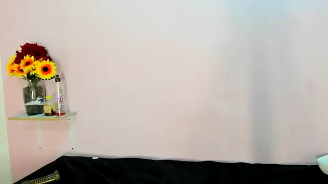 TeensNews18 online show from 10.20.25