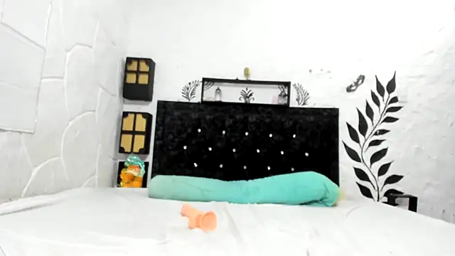 Snapshot of Margaritarubio chatting on 09.28.25 Margaritarubio online show from 09.28.25