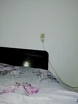 Snapshot of Banouti_23 chatting on 09.23.25 Banouti 23 online show from 09.23.25